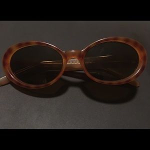 Kenneth Cole Reaction sunglasses